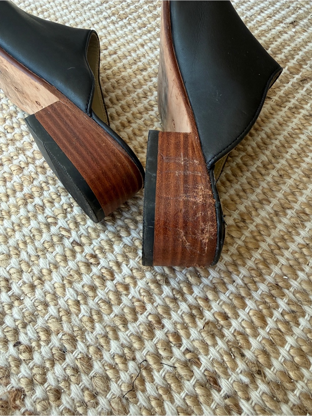 Nisolo Mariella Black Leather Slip-On Mules - 9 - Flaw - Picture 7 of 7